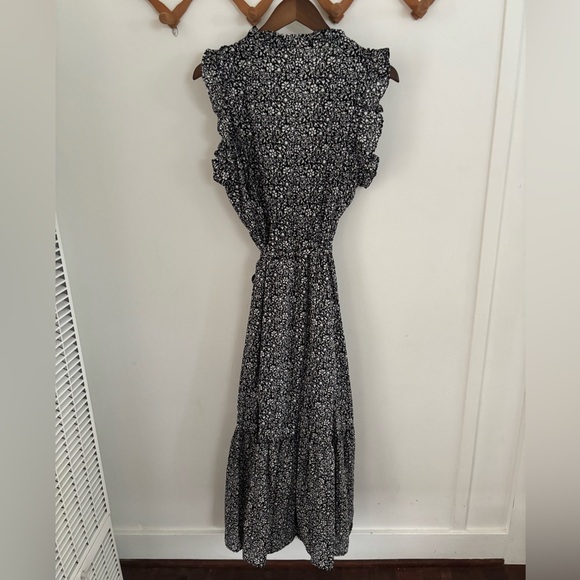 Outerknown Canyon 100% cotton Black and White Floral Maxi Dress - Picture 4 of 6